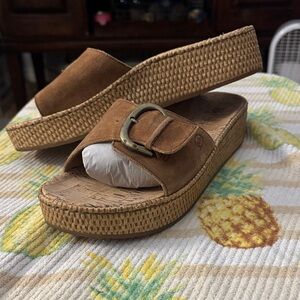 Born Sloane Platform Sandal